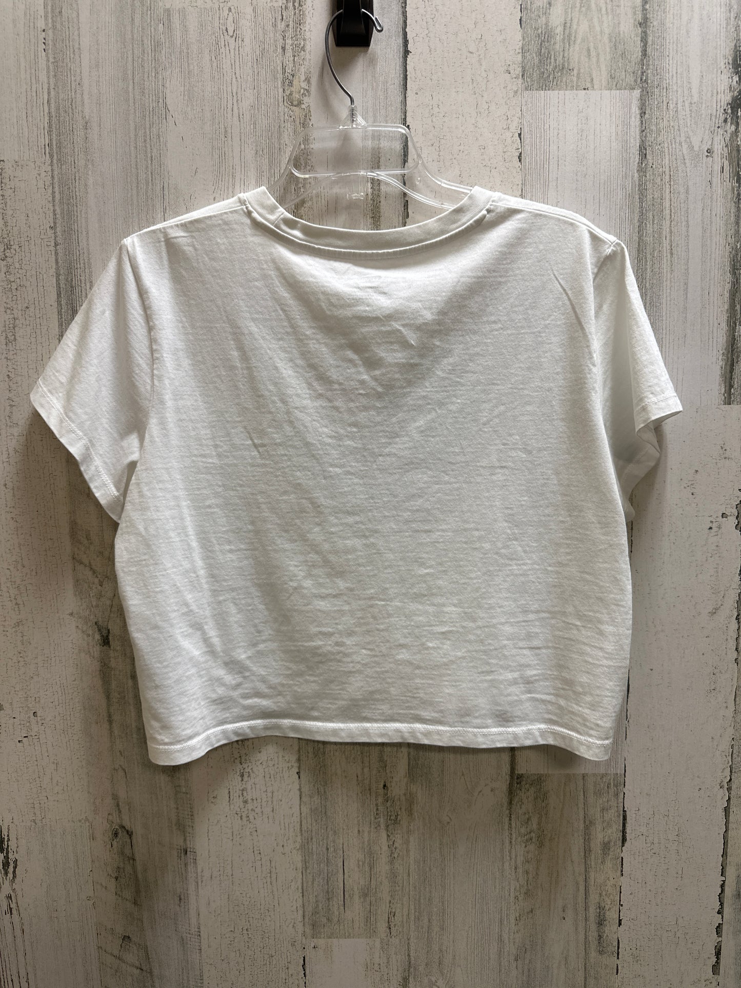 White Top Short Sleeve Basic Levis, Size L