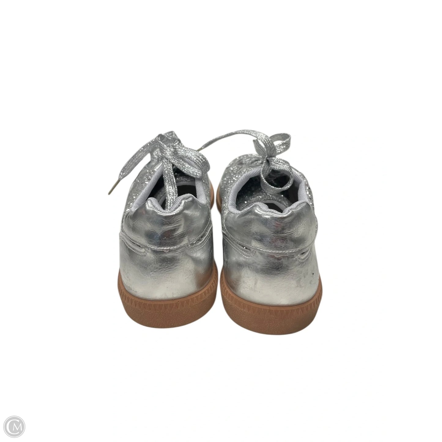 Shoes Sneakers By Clothes Mentor In Silver, Size: 8.5
