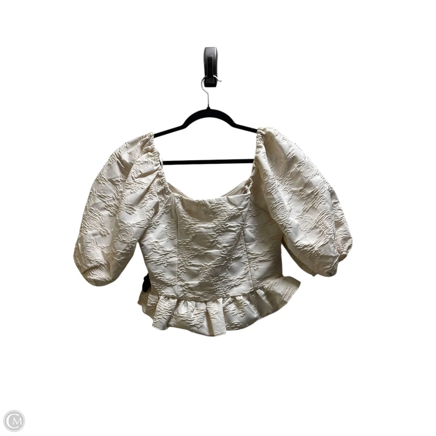 Top Short Sleeve By Do + Be In Cream, Size: M