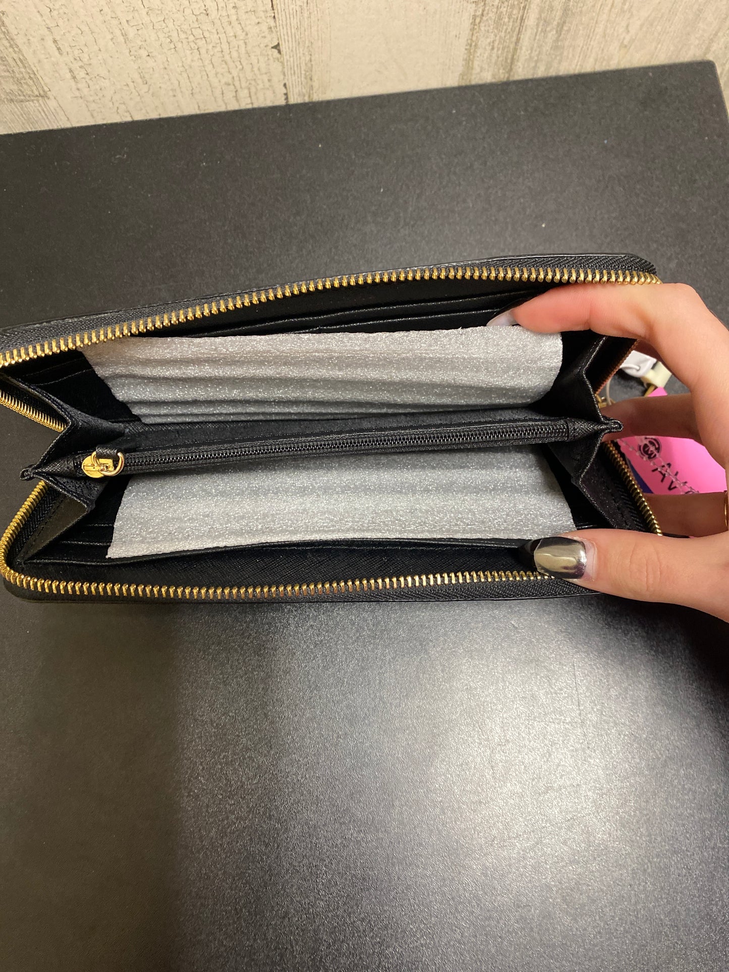 Wallet Designer By Michael Kors Size: Medium