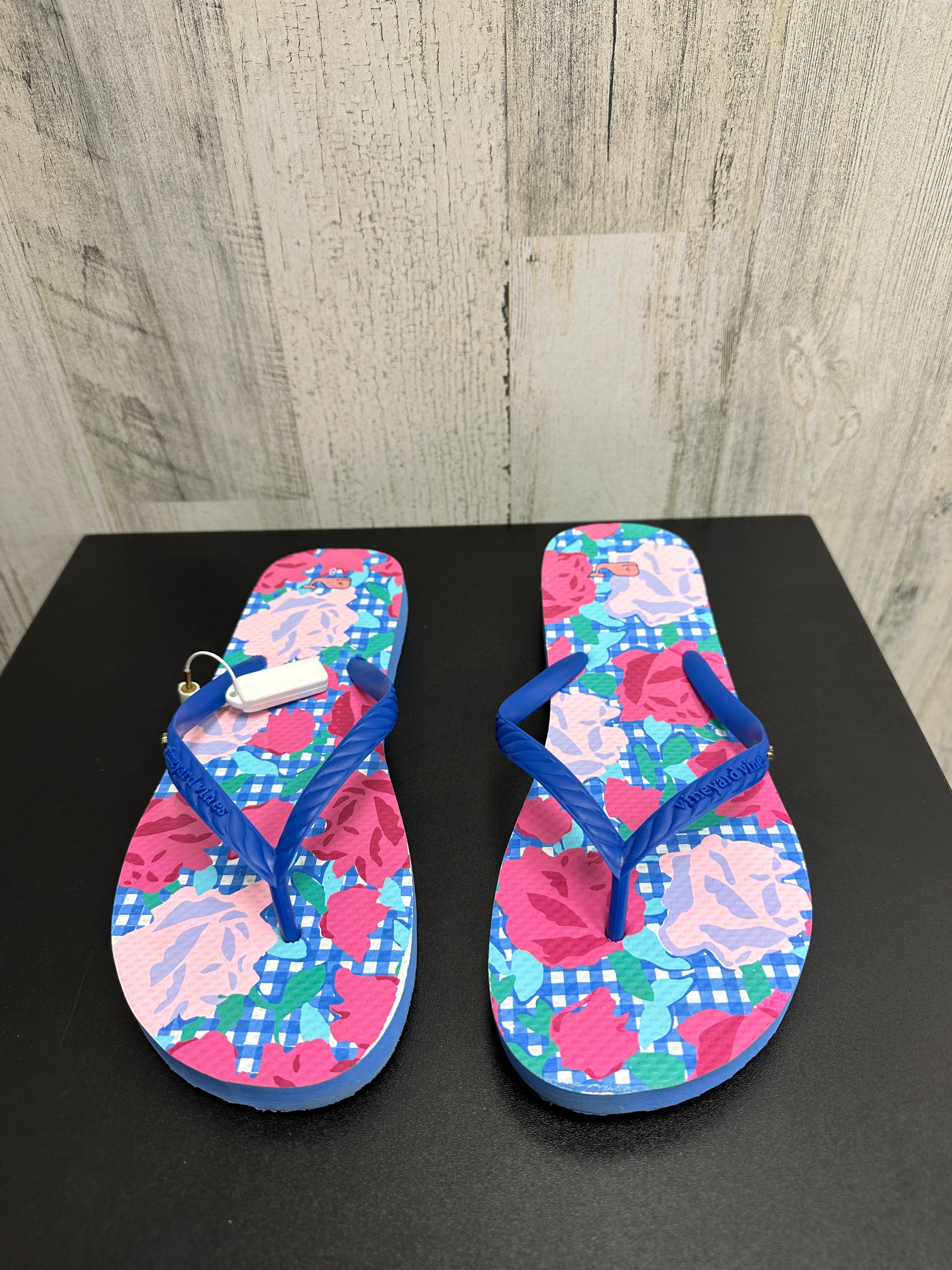 Vineyard vines flip hot sale flops womens