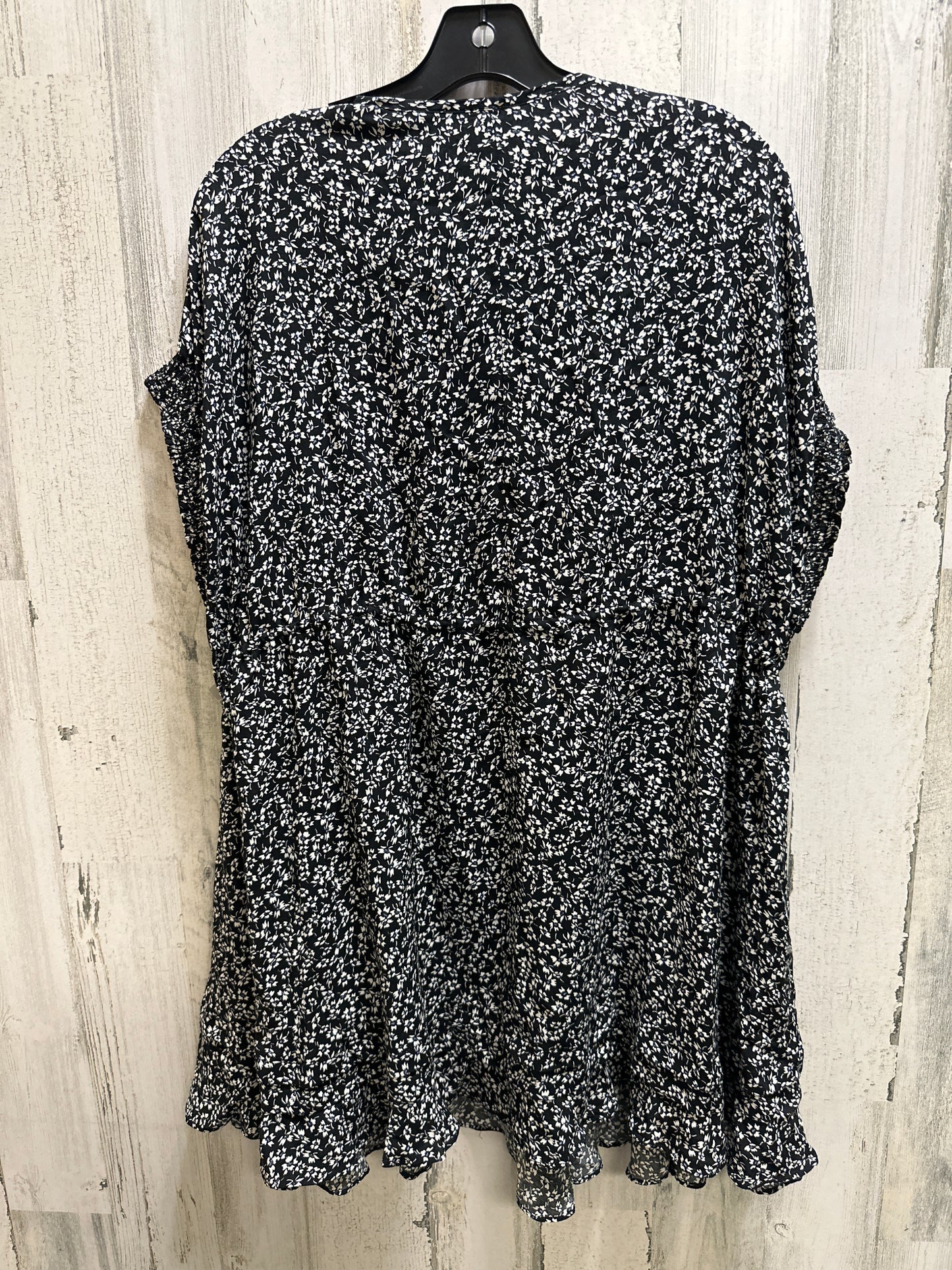 Dress Casual Short By Free People  Size: Xs