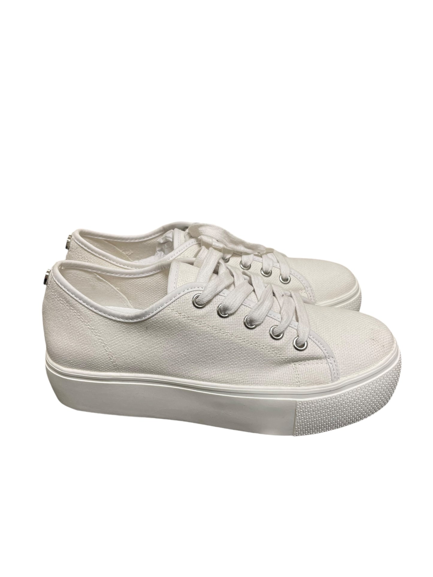 Shoes Sneakers By Steve Madden In White, Size: 7.5