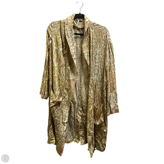 Shawl By Free People In Yellow, Size: S