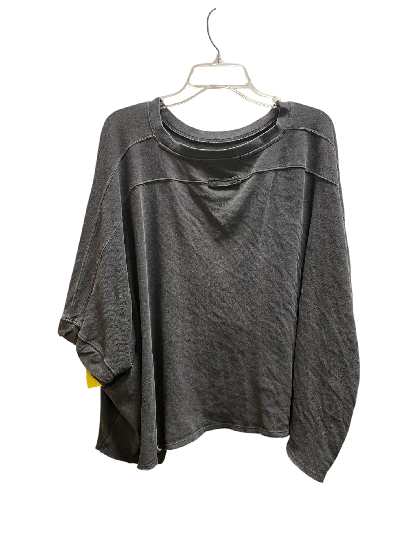 Top Short Sleeve By We The Free In Grey, Size: M