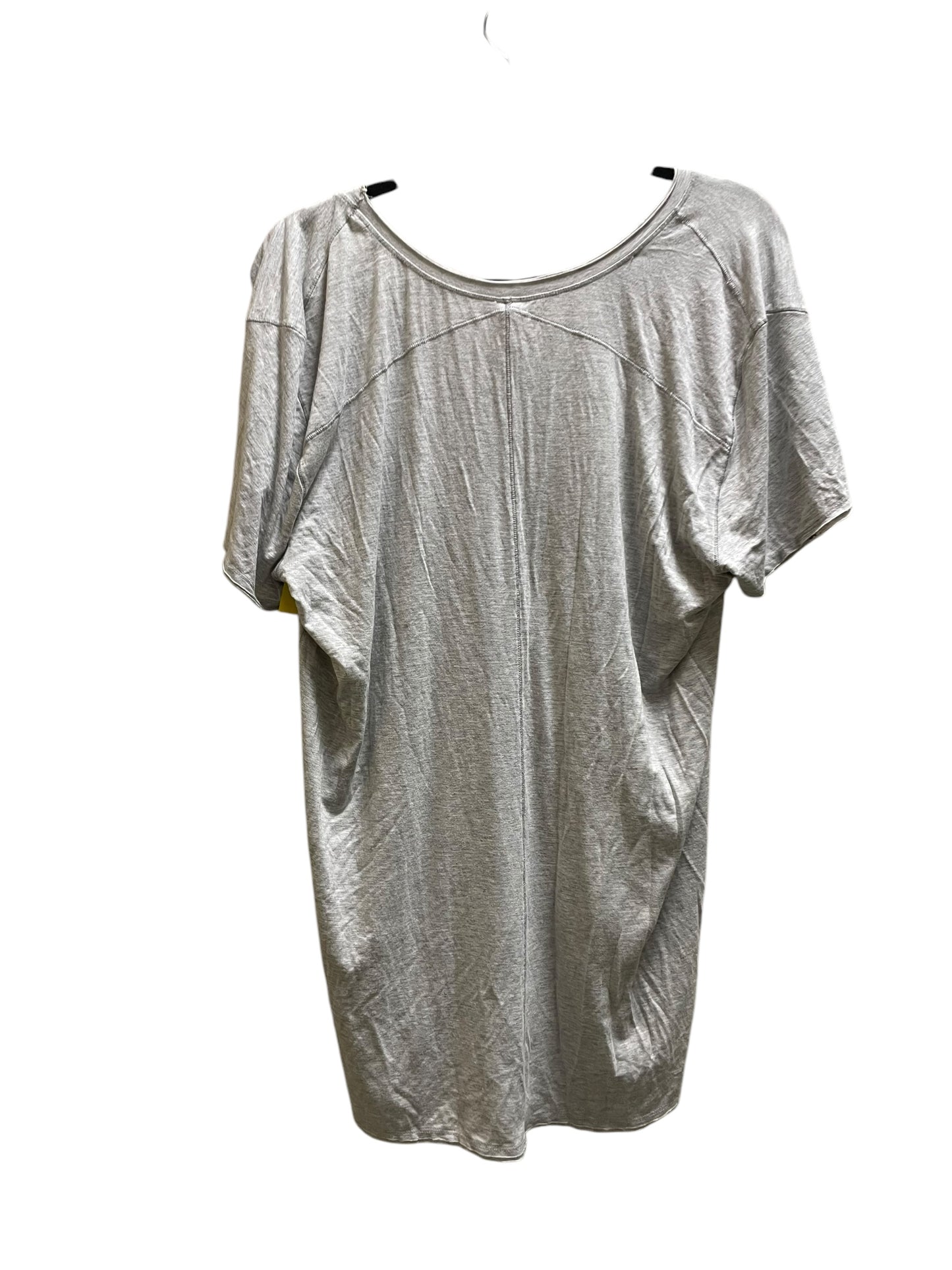 Top Short Sleeve By Free People In Grey, Size: M