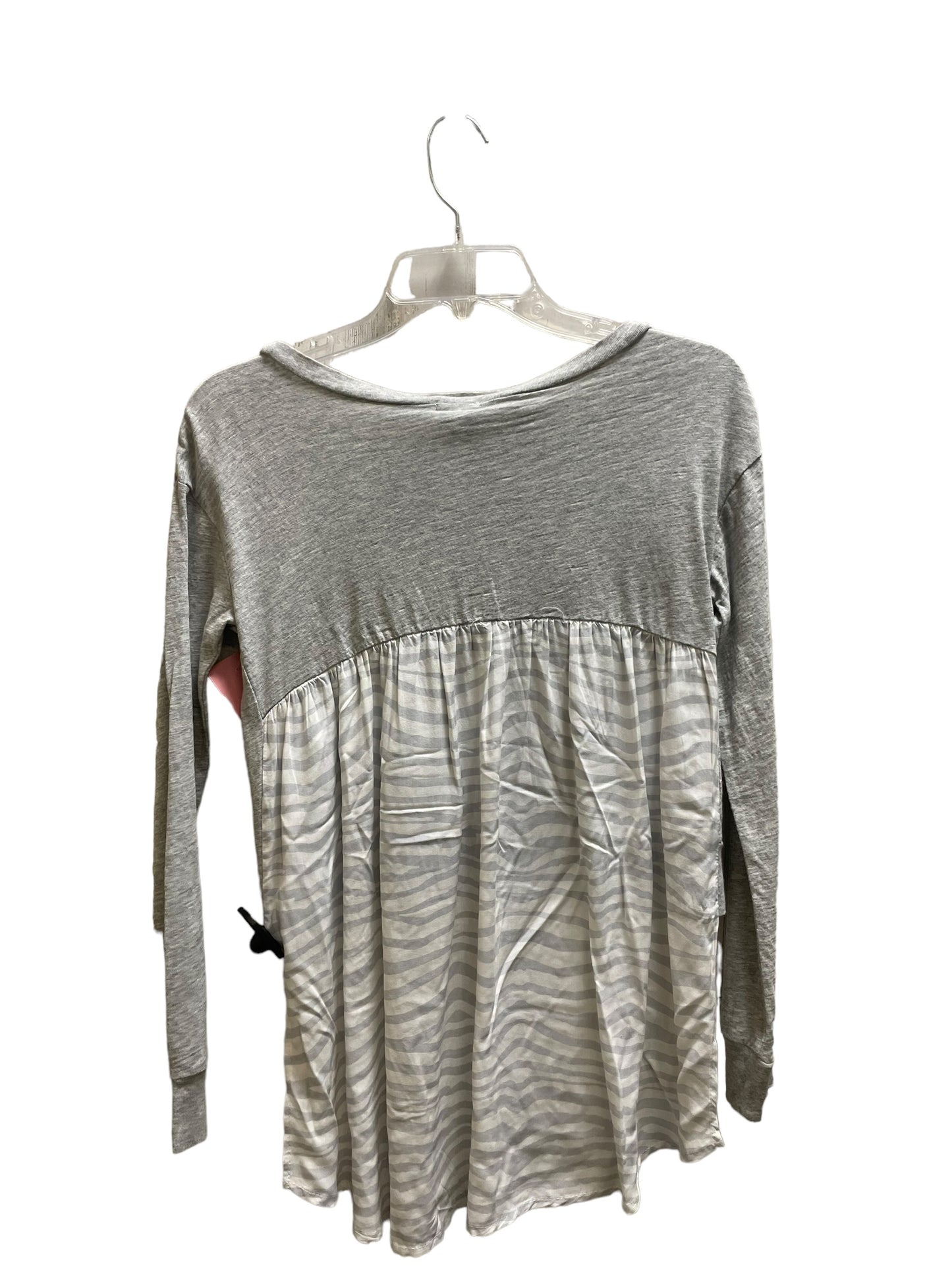 Top Long Sleeve By Splendid In Grey, Size: L