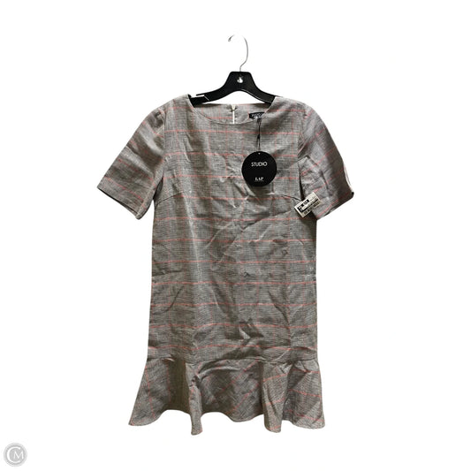Dress Casual Short By Clothes Mentor In Grey, Size: S