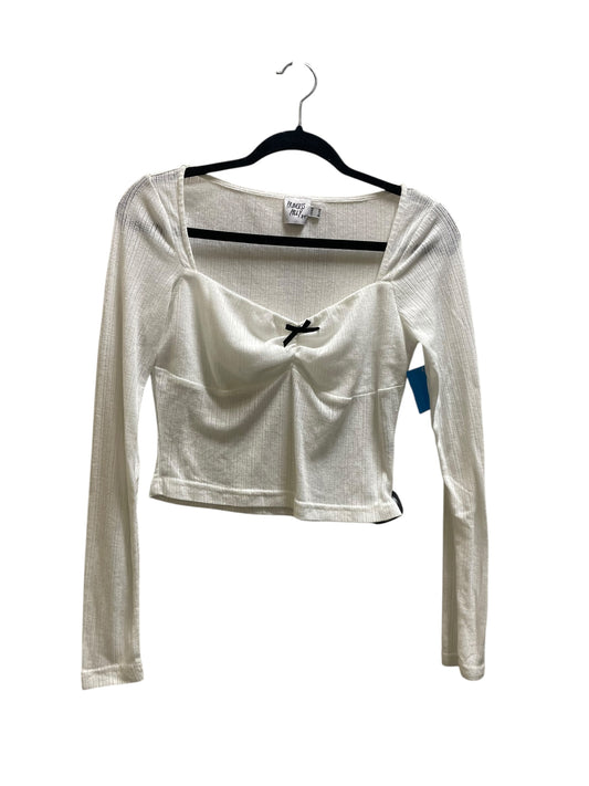 Top Long Sleeve By Clothes Mentor In White, Size: M