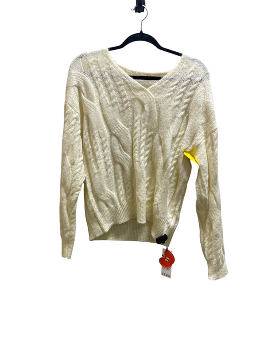 Sweater By Clothes Mentor In Cream, Size: M