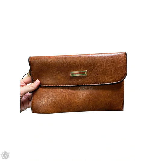 Wristlet By Clothes Mentor, Size: Medium