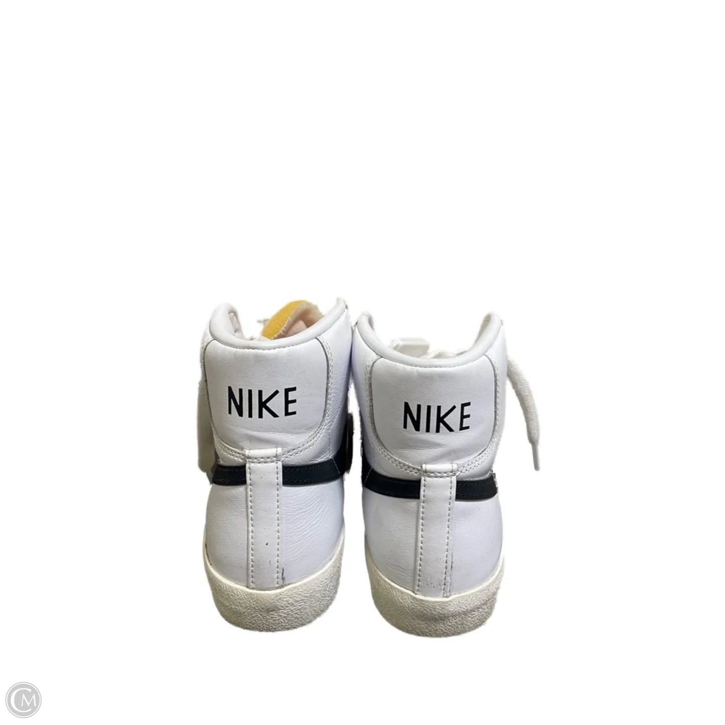 Shoes Sneakers By Nike In White, Size: 7.5