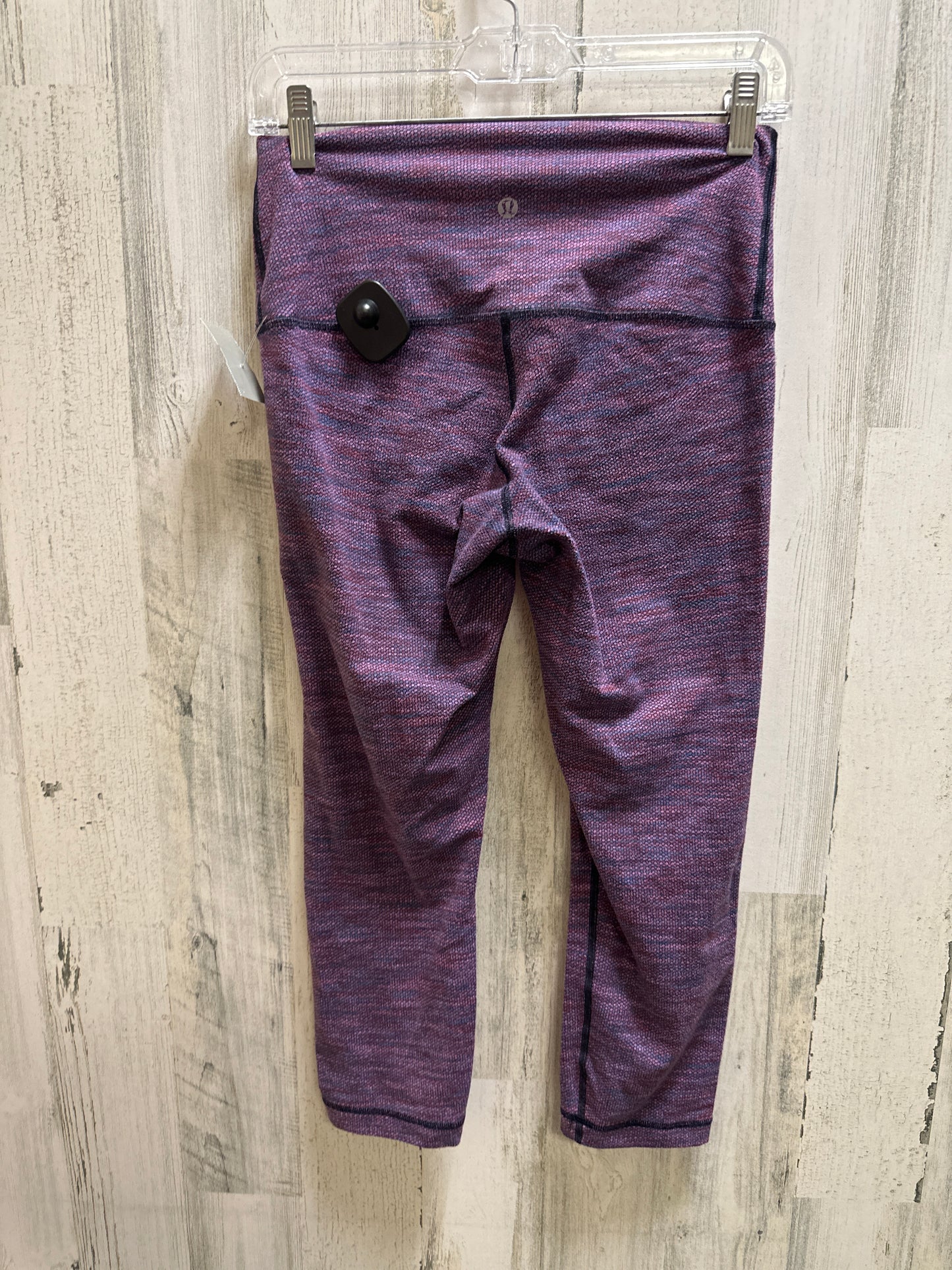 Purple Athletic Capris Lululemon , Size S