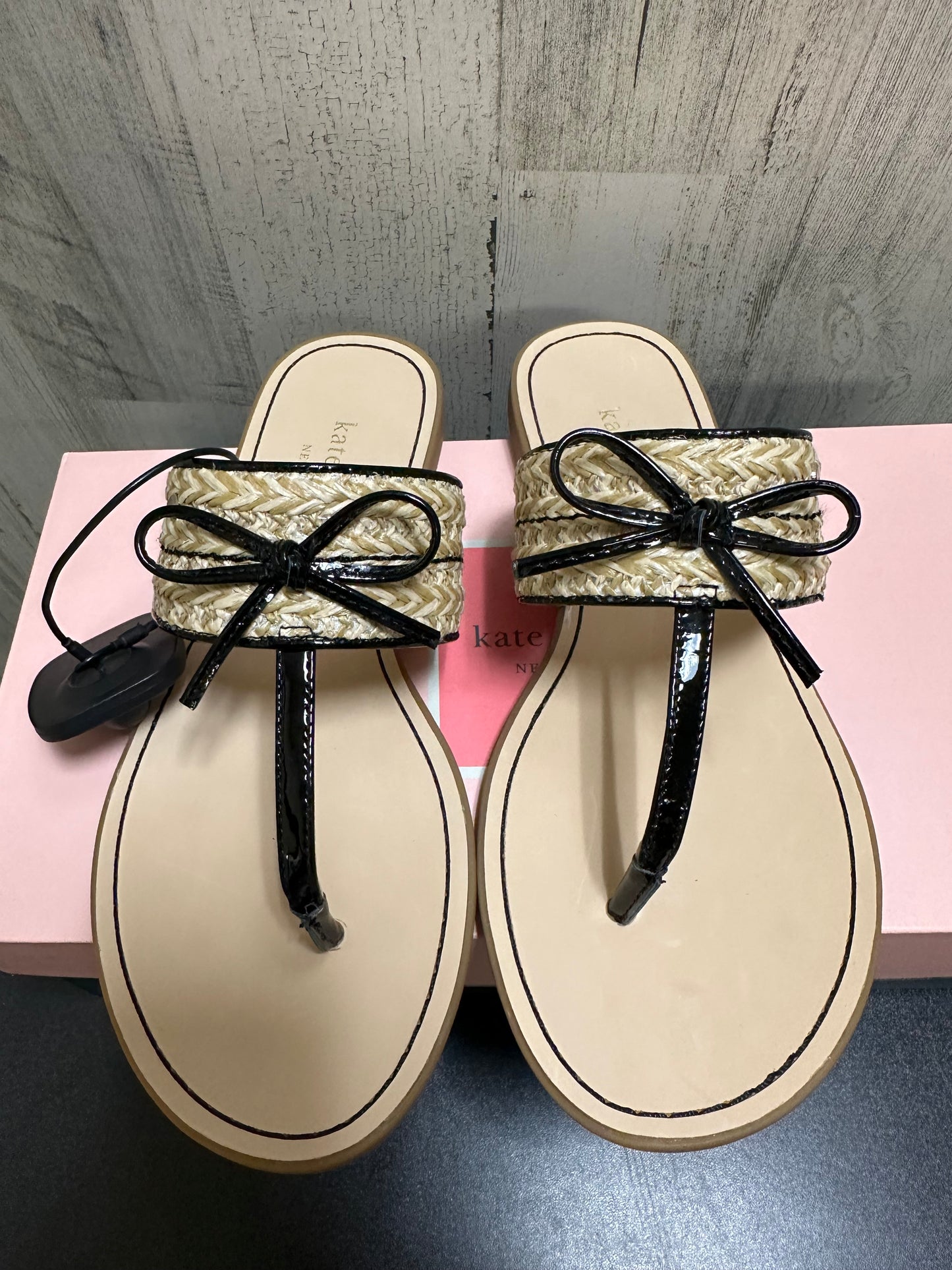 Beige Sandals Flats Kate Spade, Size 6