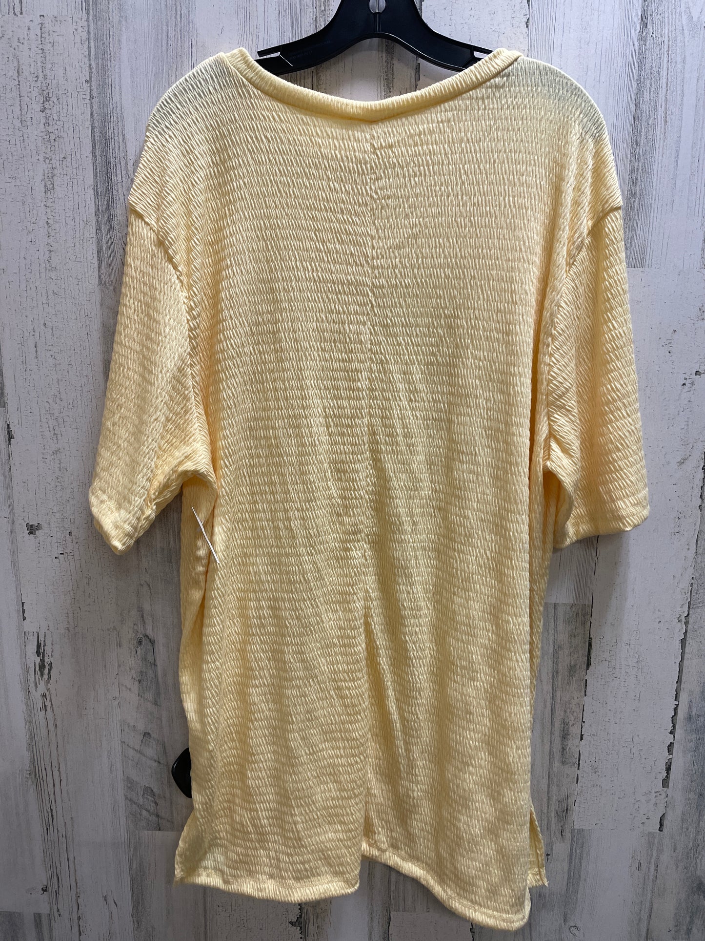 Top Short Sleeve By Blumin In Yellow, Size: 2x