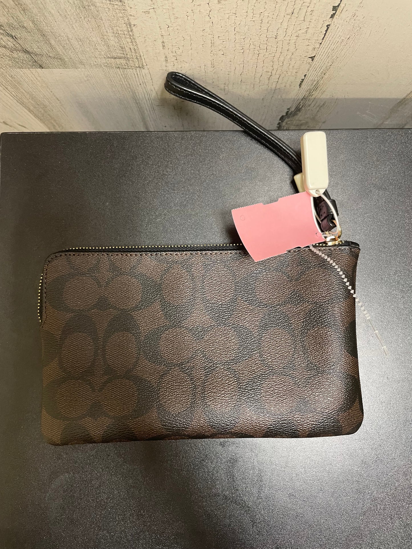 Wristlet Designer Coach, Size Medium