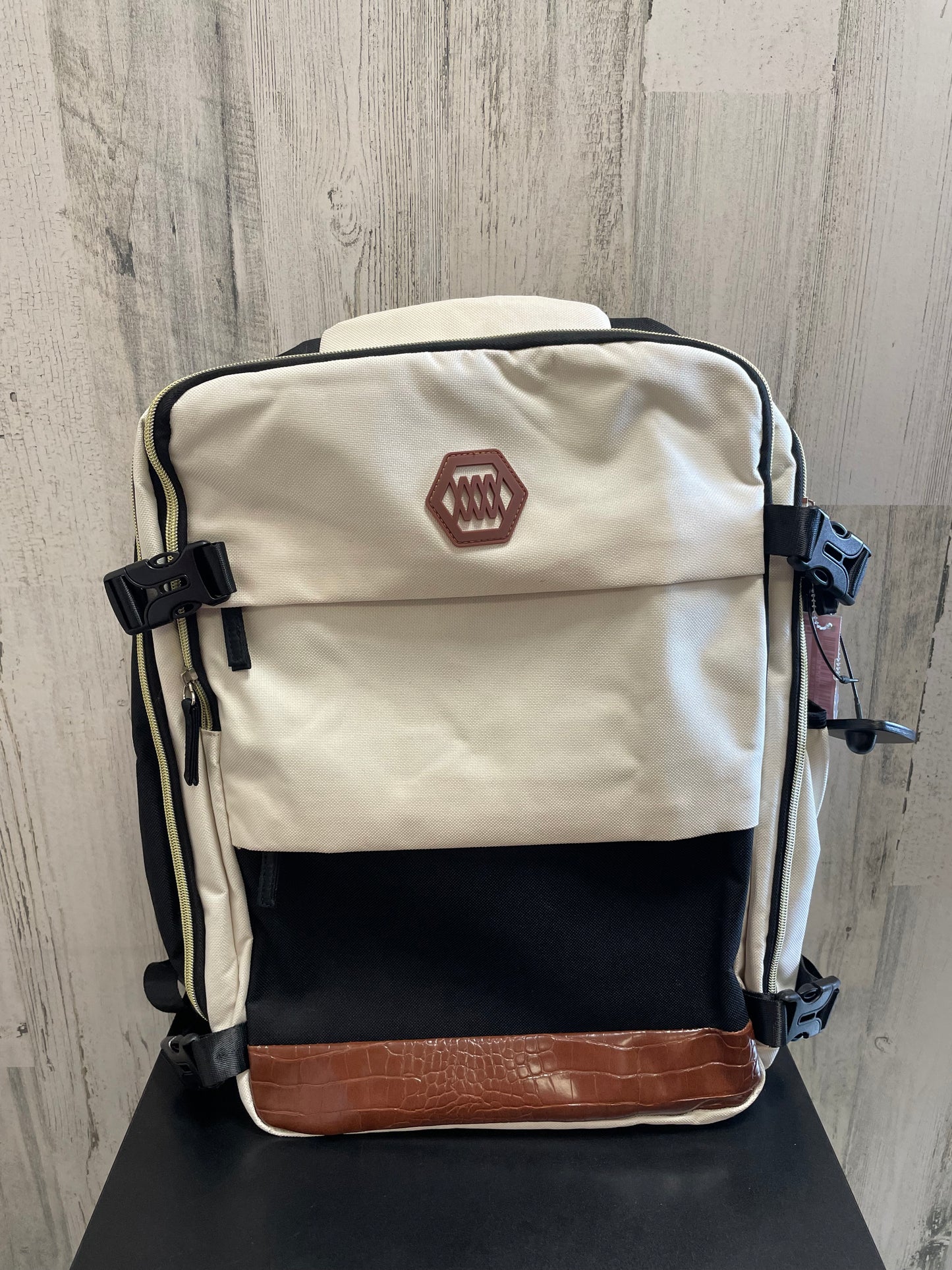 Backpack By Clothes Mentor, Size: Medium