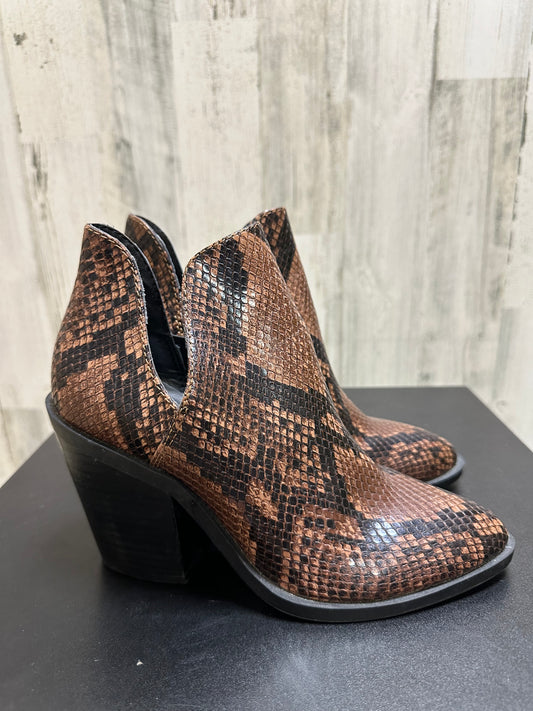 Brown Shoes Heels Block Steve Madden, Size 7