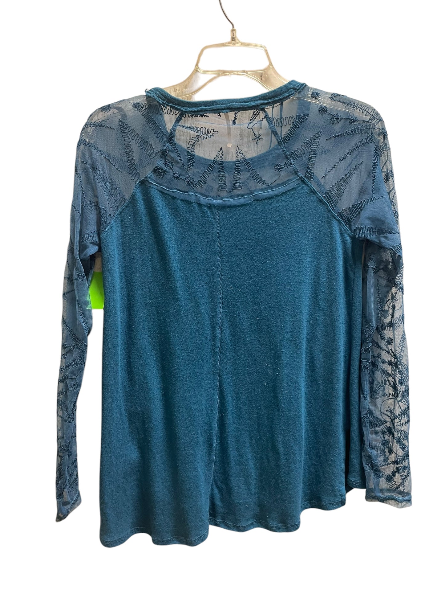 Top Long Sleeve By Free People In Blue, Size: Xs