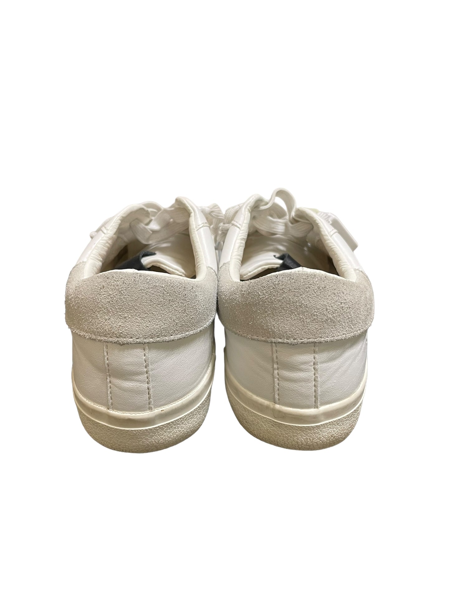 Shoes Sneakers By Steve Madden In White, Size: 10