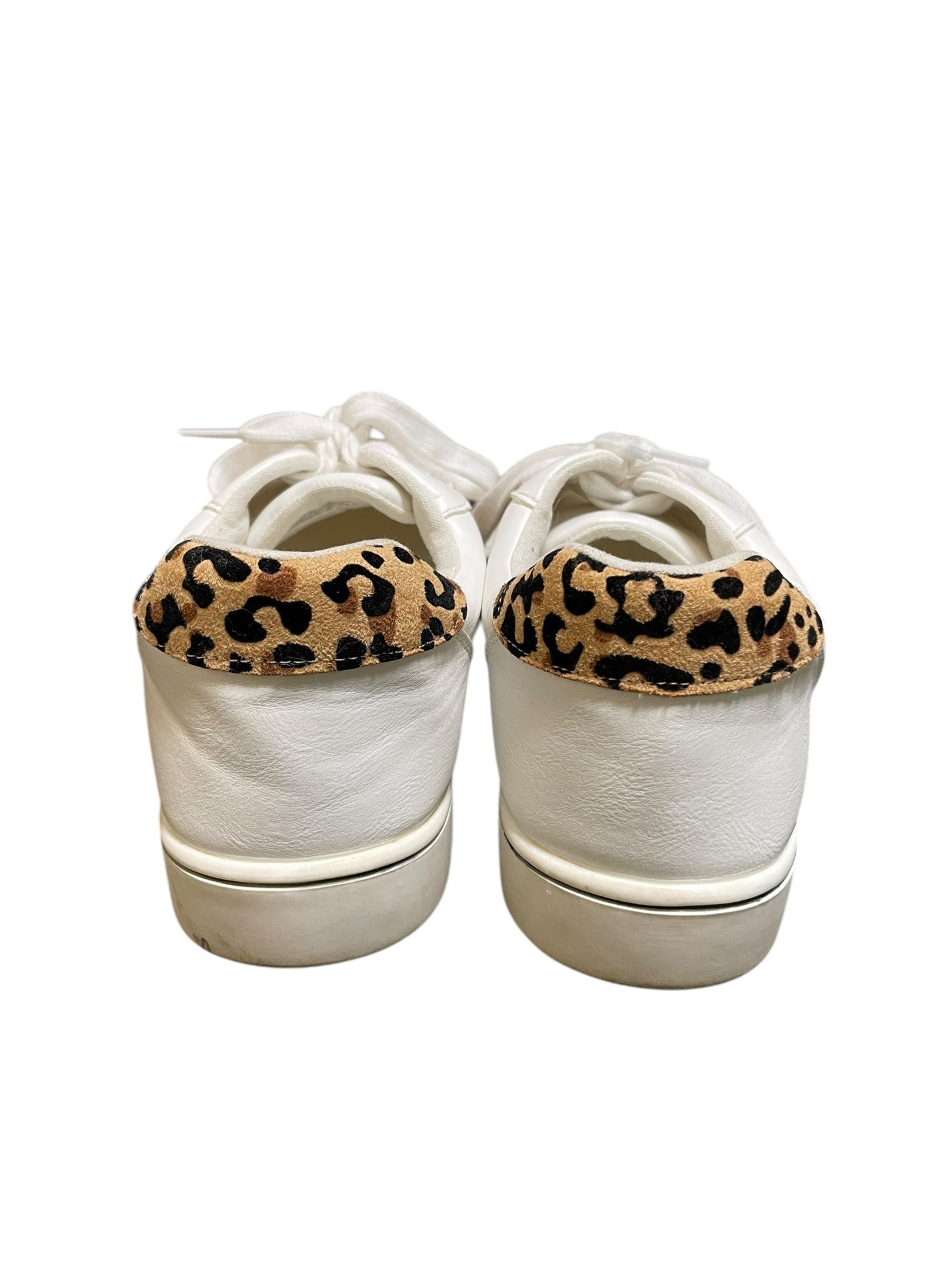 Shoes Sneakers By Mia In White, Size: 7.5