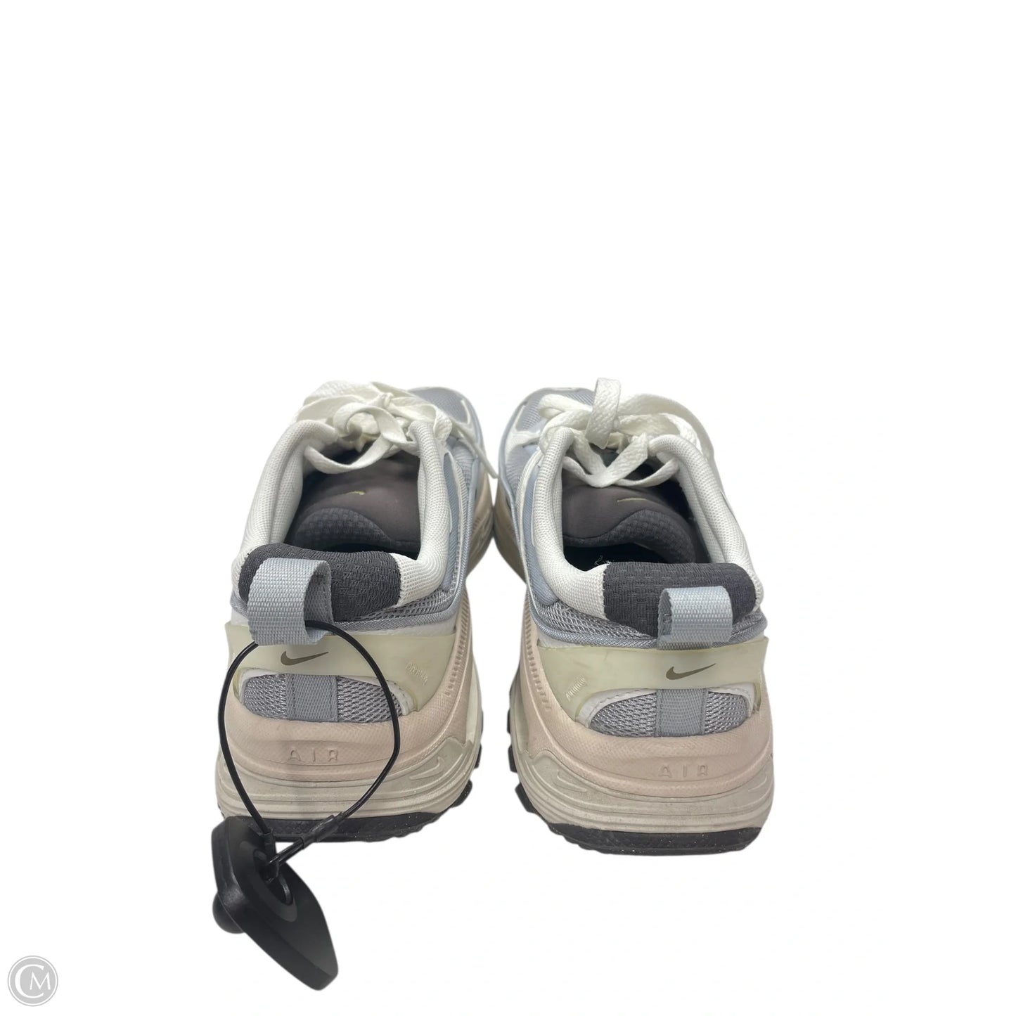 Shoes Sneakers By Nike In Cream, Size: 8