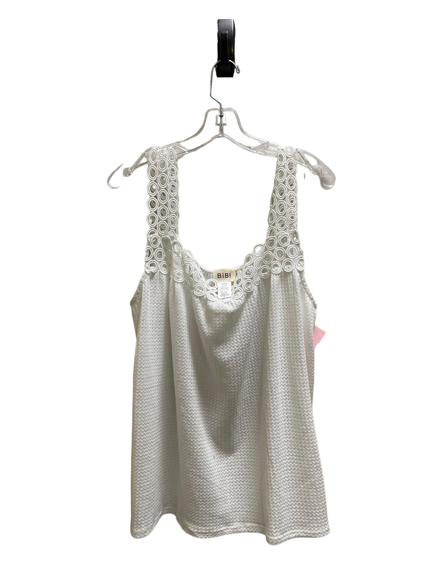 Top Sleeveless By Bibi In White, Size: Xl