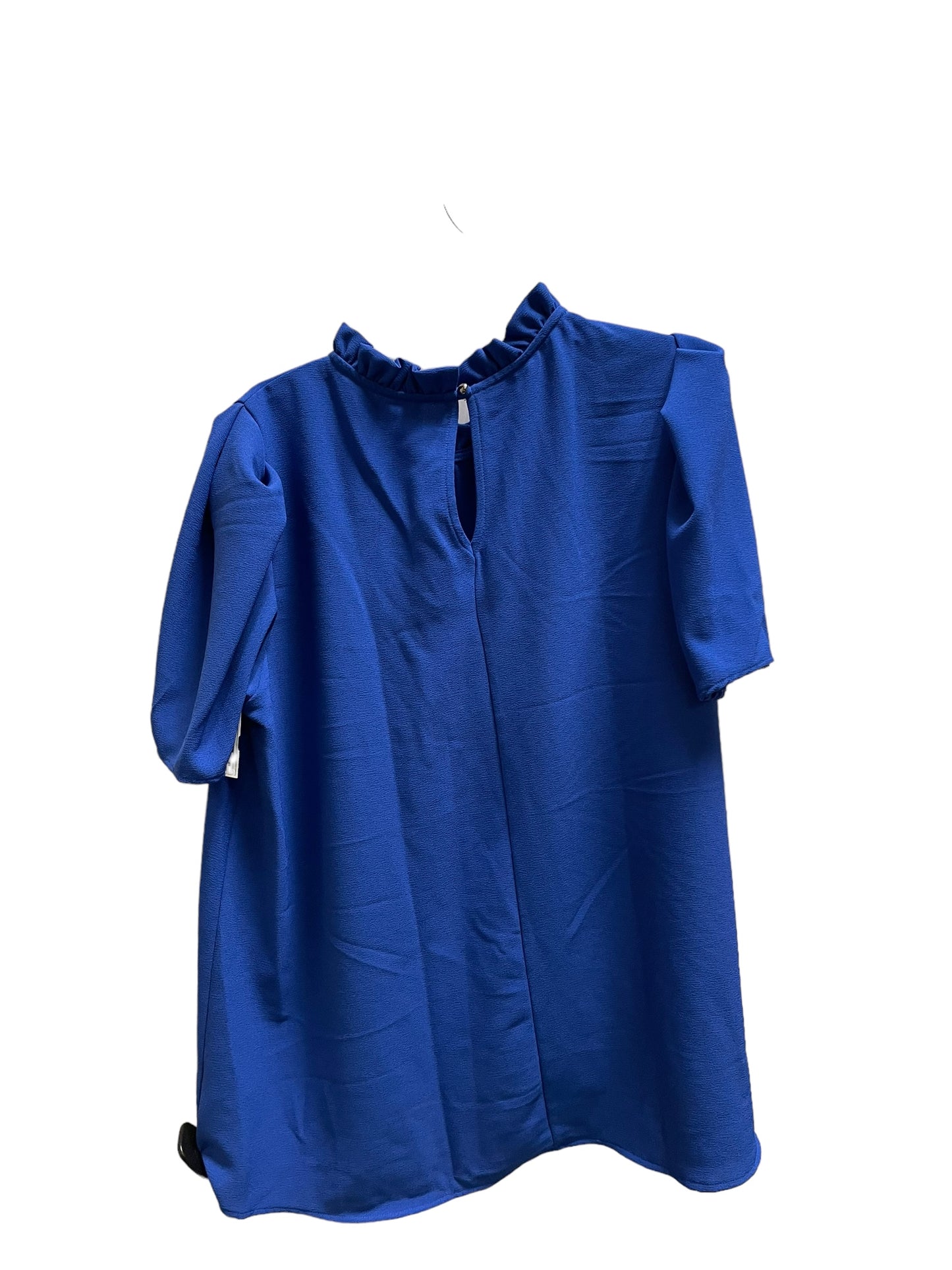 Top Short Sleeve By Haptics In Blue, Size: 1x