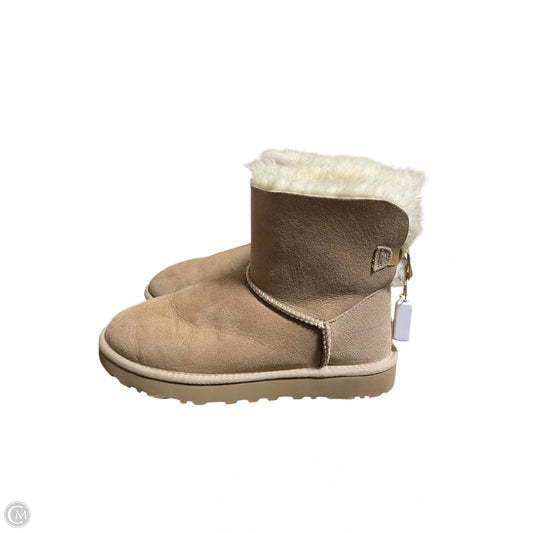 Boots Designer By Ugg In Tan, Size: 7