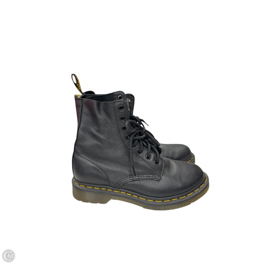 Boots Ankle Flats By Dr Martens In Black, Size: 8
