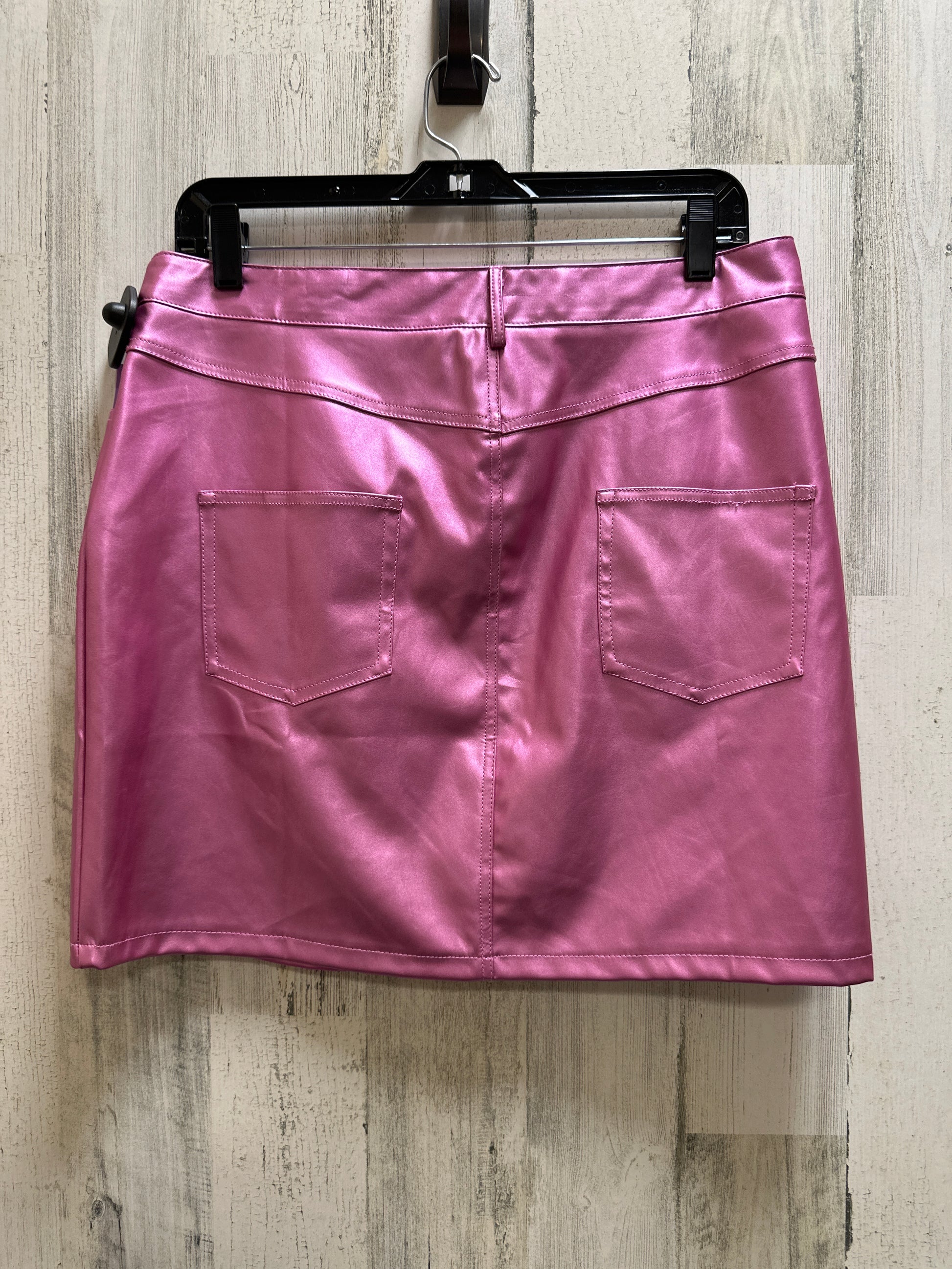 Skirt Mini & Short By Clothes Mentor Size L Clothes Mentor St